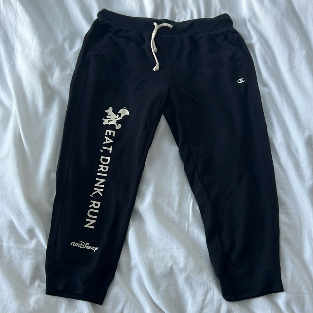 RunDisney capri sweatpants
